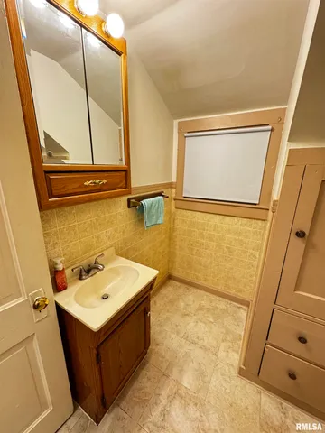 $124,900 | 423 West Adams Street, Rushville, IL 62681