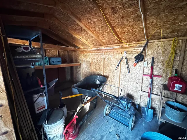 $124,900 | 423 West Adams Street, Rushville, IL 62681