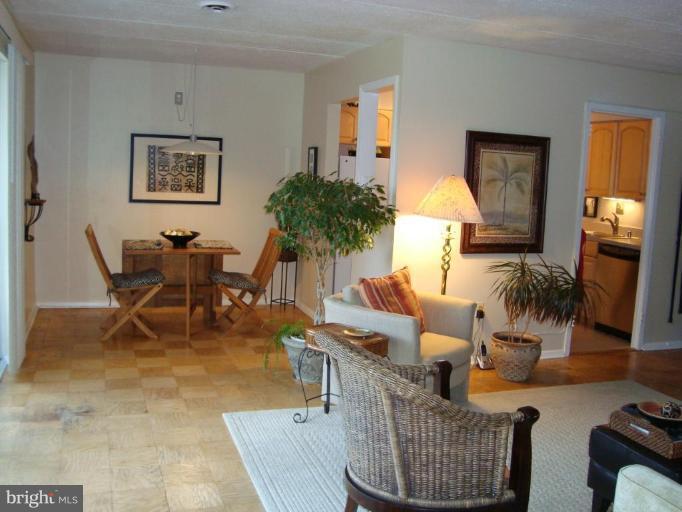 2624 Fort Farnsworth Road, Unit 208 Alexandria, VA 22303 - Photo 6 of 10 Living Room/Dining Room