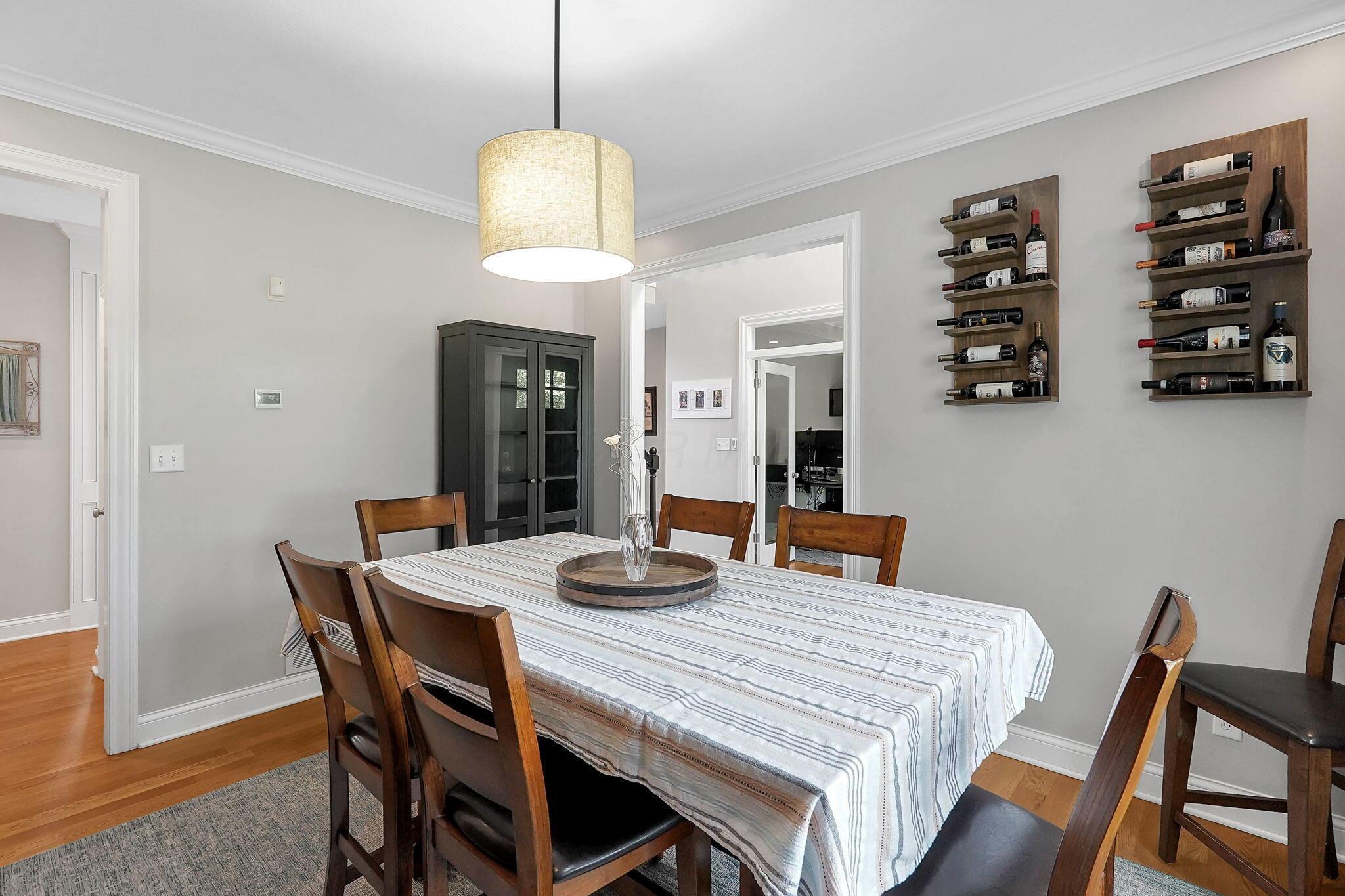 7525 Hayden Run Road Hilliard, OH 43026 - Photo 12 of 73 Dining Room