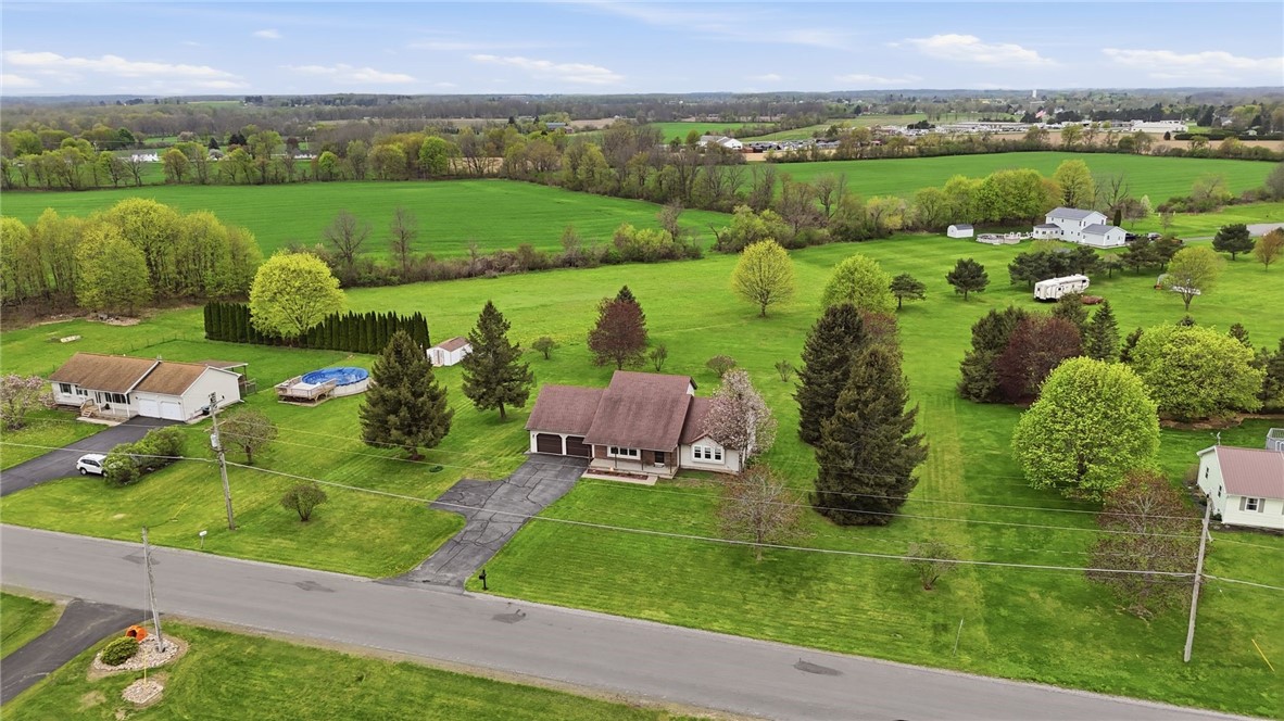 536 Barks Road Caledonia, NY 14423 - Photo 3 of 38
