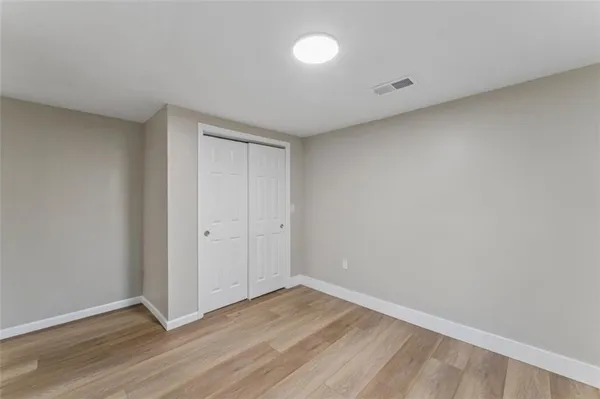 $285,000 | 217 West 83rd Terrace, Kansas City, MO 64114