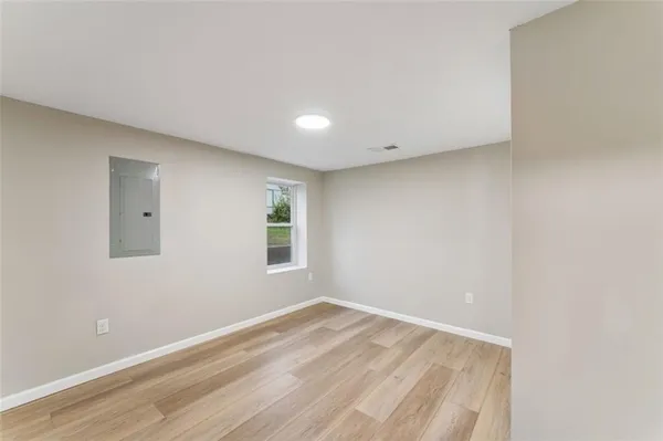 $285,000 | 217 West 83rd Terrace, Kansas City, MO 64114