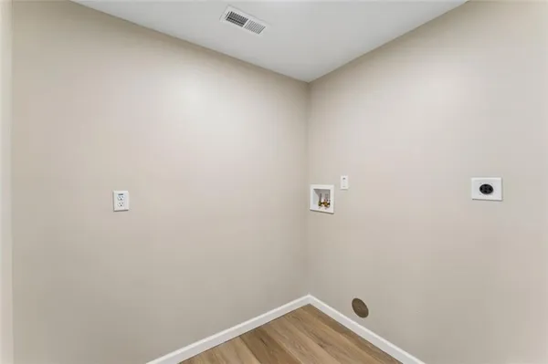 $285,000 | 217 West 83rd Terrace, Kansas City, MO 64114