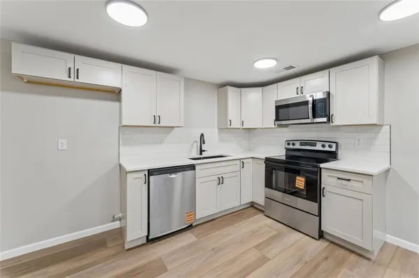 $285,000 | 217 West 83rd Terrace, Kansas City, MO 64114