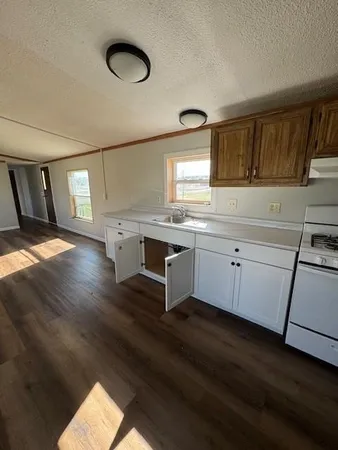 $1,600 | 6 260th Street, Osceola, WI 54020