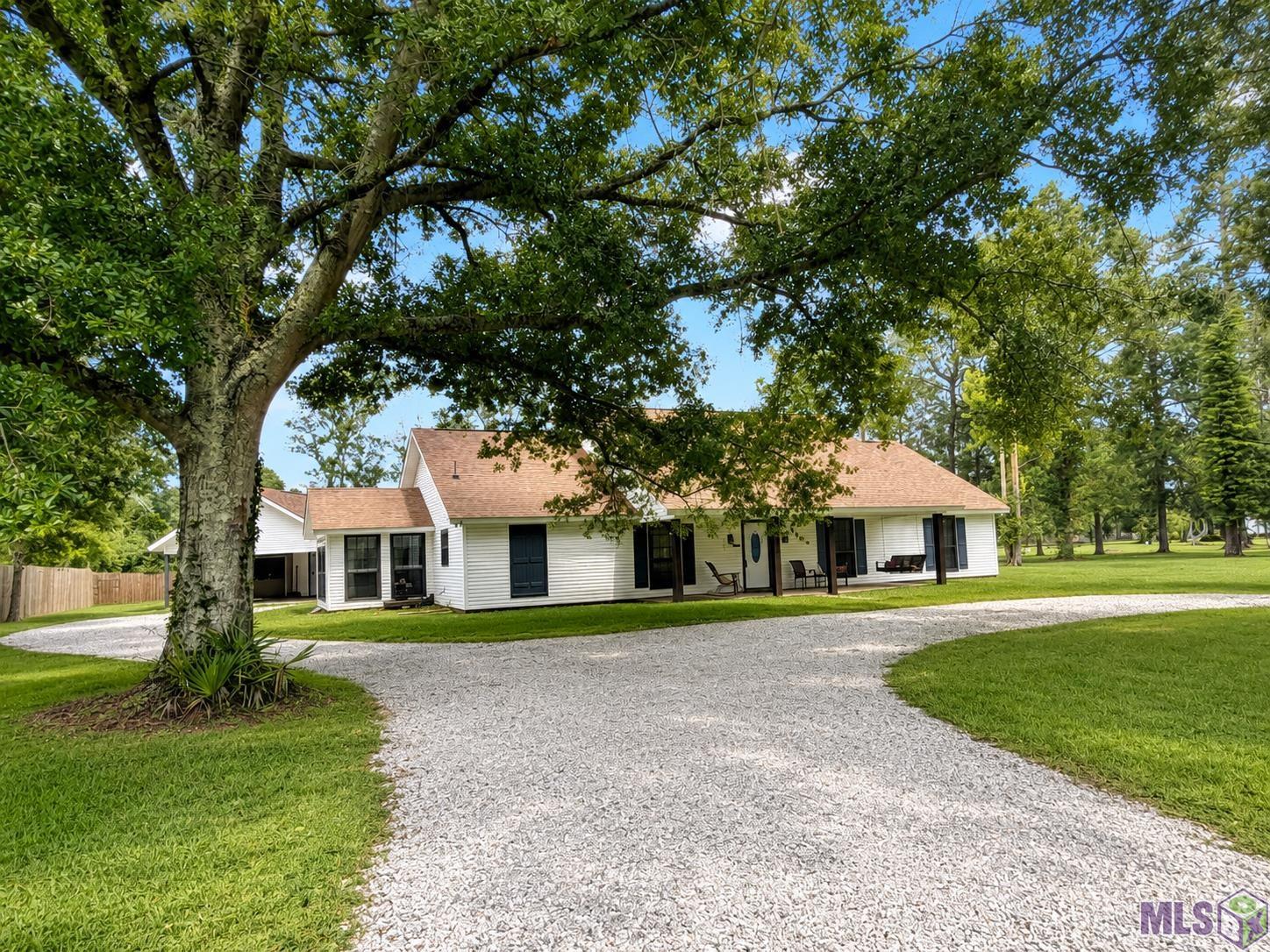 31204 Dunn Road Denham Springs, LA 70726 - Photo 2 of 53