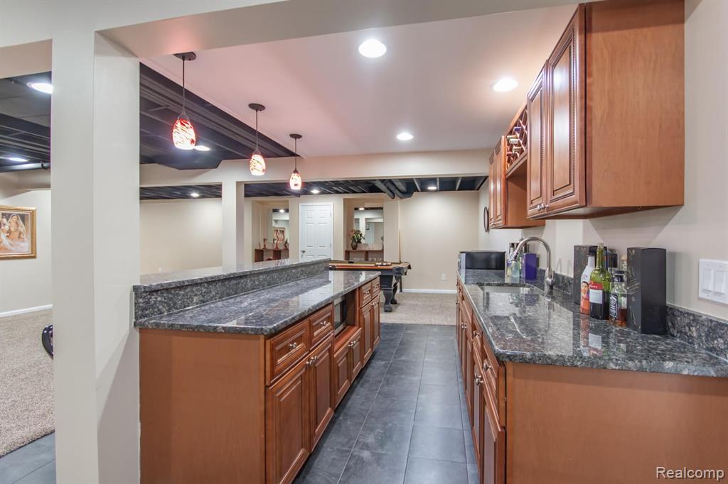 2074 Mapleridge Road Rochester Hills, MI 48309 - Photo 34 of 48