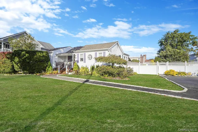 a view of building with outdoor space