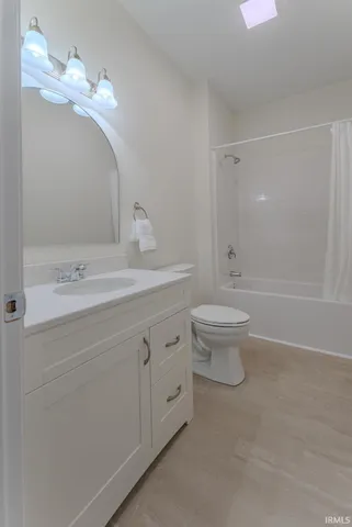 $280,000 | 403 East Kendall Street, La Fontaine, IN 46940