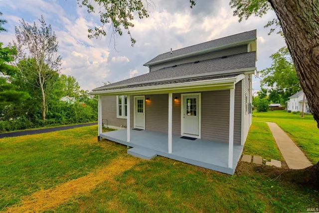 $280,000 | 403 East Kendall Street, La Fontaine, IN 46940