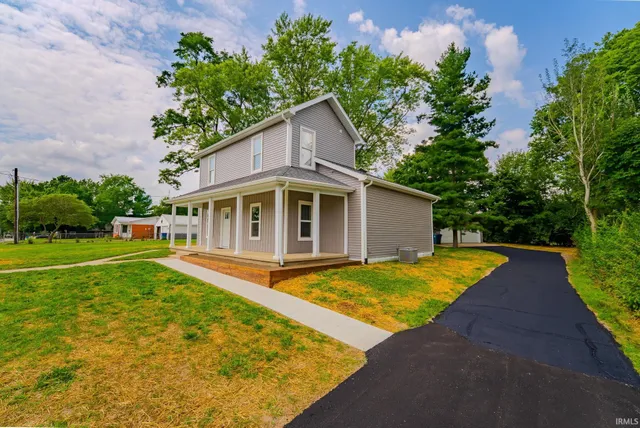 $280,000 | 403 East Kendall Street, La Fontaine, IN 46940