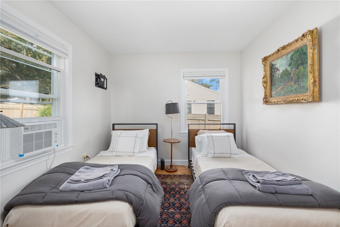 6 Cliff Terrace Newport, RI 02840 - Photo 18 of 37 First Floor bedroom 2