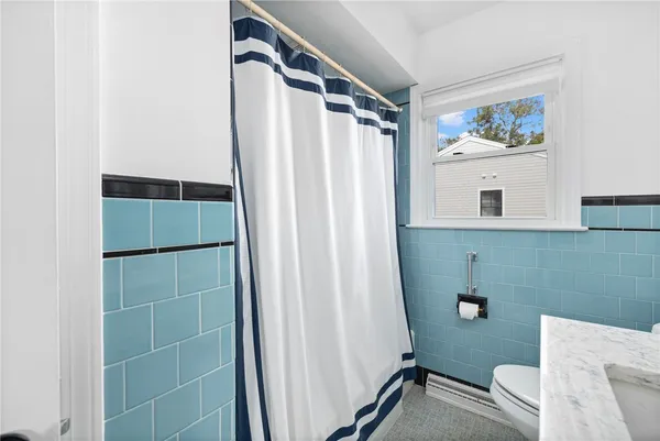$3,450 | 6 Cliff Terrace, Newport, RI 02840
