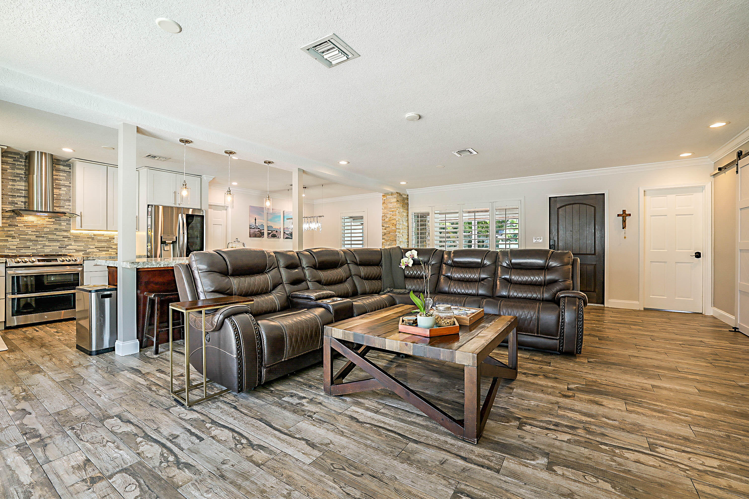 2620 Northeast 53rd Street Lighthouse Point, FL 33064 - Photo 19 of 44 2620 NE 53rd St -7