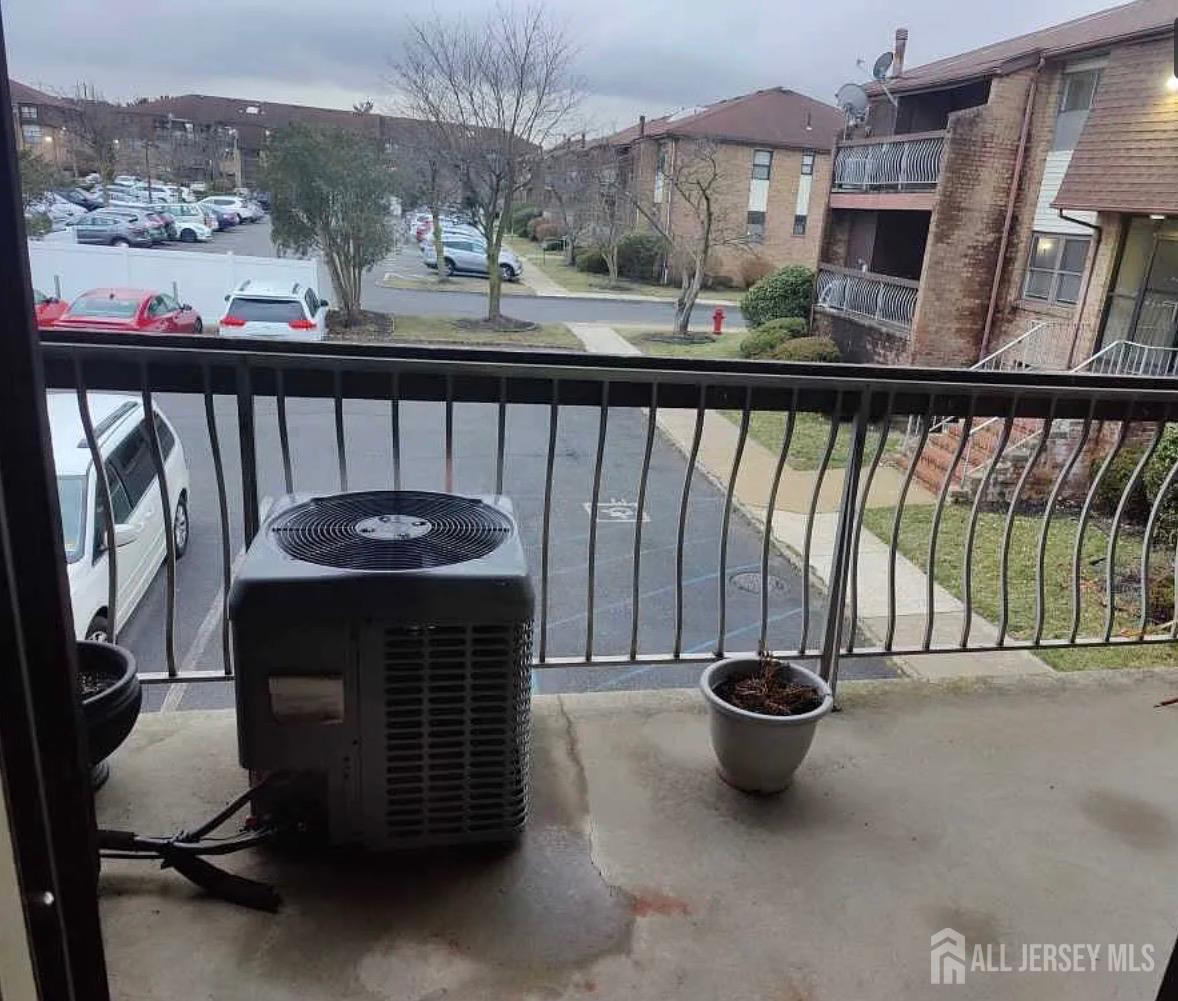 1713 Raspberry Court Edison, NJ 08817 - Photo 9 of 10