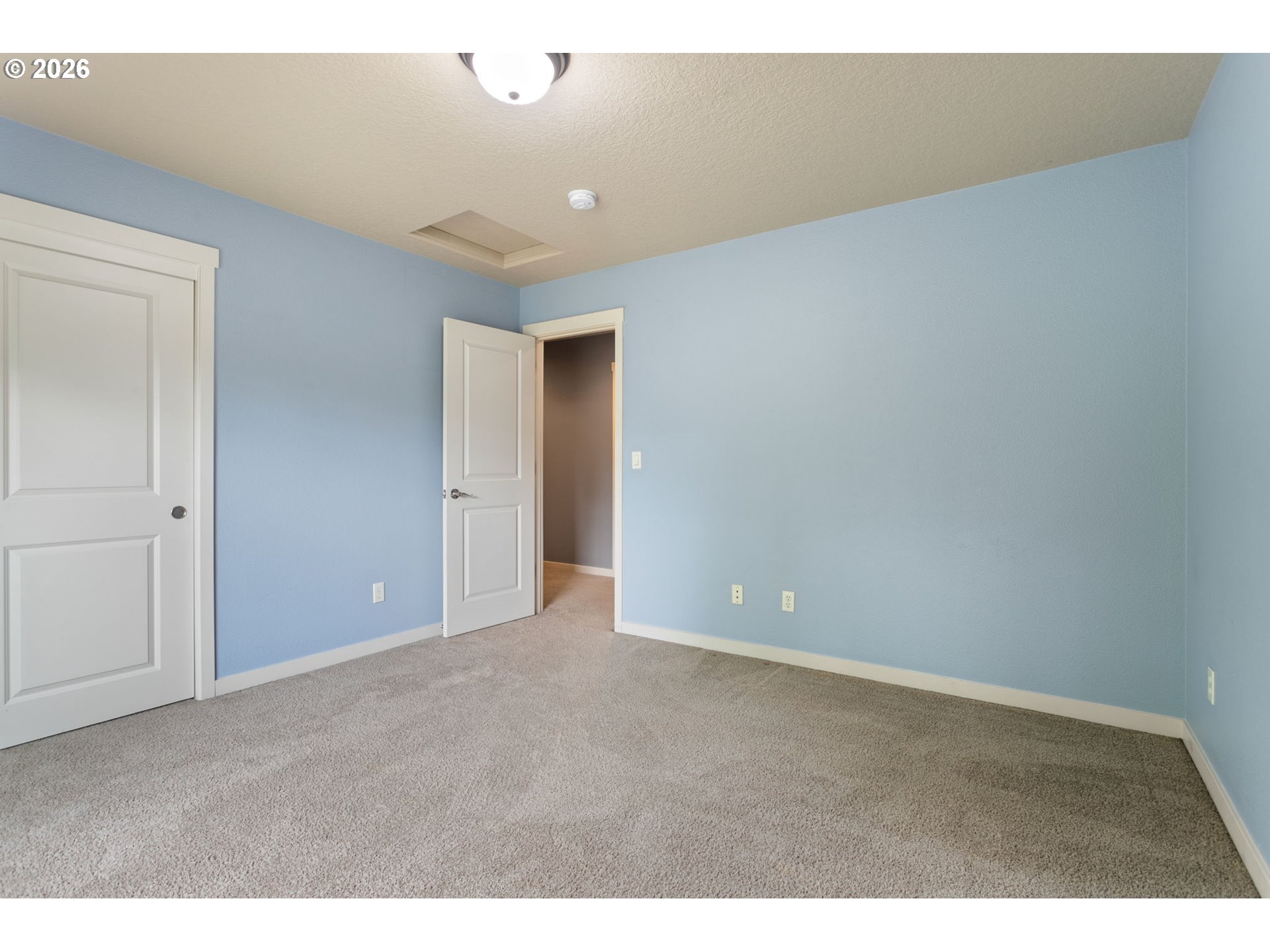 8988 Southwest Taylors Ferry Road Portland, OR 97223 - Photo 19 of 48 Bedroom