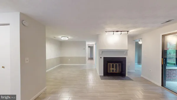 $315,000 | 18204 Swiss Circle, Unit 3102, Germantown, MD 20874
