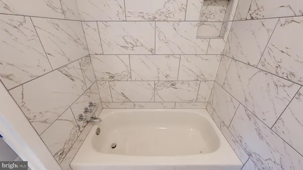 $315,000 | 18204 Swiss Circle, Unit 3102, Germantown, MD 20874