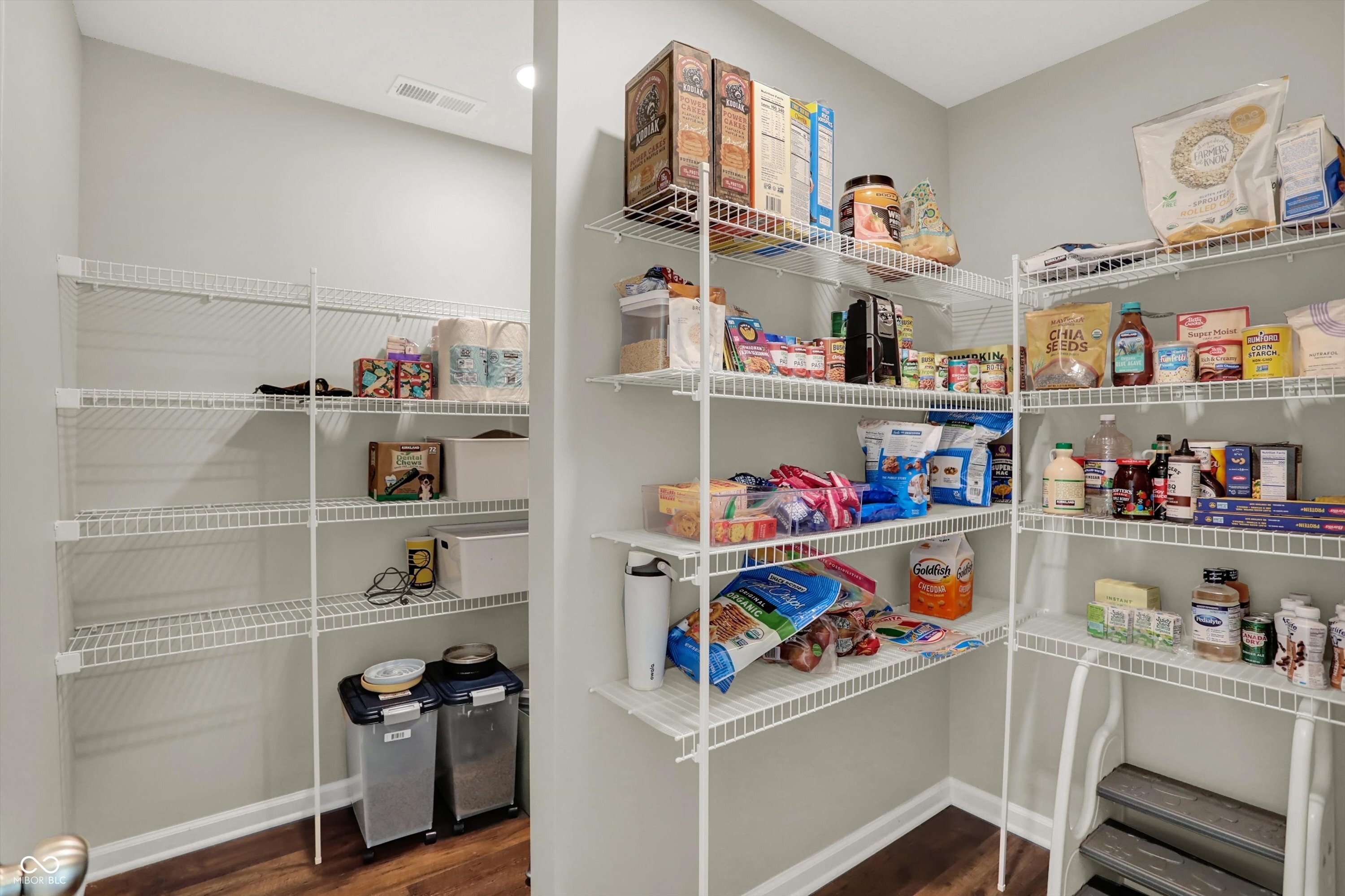 5153 Timber Stream Court Indianapolis, IN 46239 - Photo 8 of 76