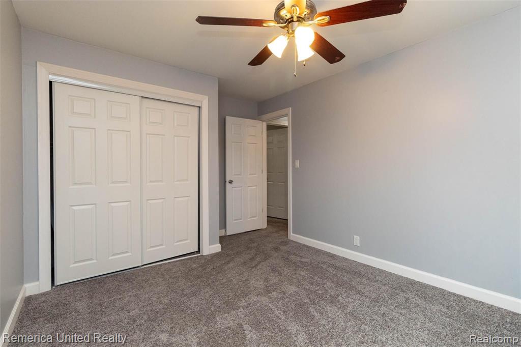5585 Halsted Road West Bloomfield, MI 48322 - Photo 31 of 37