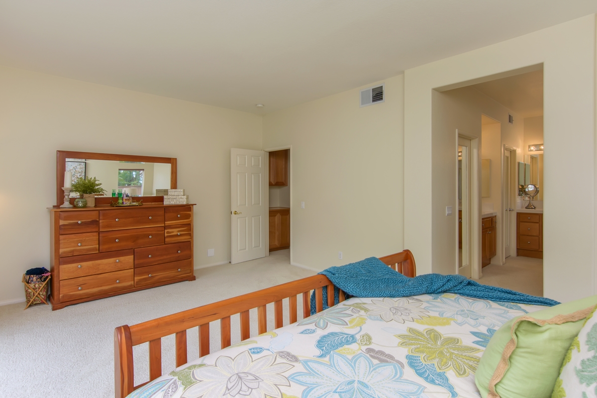 2102 Sun Valley Road San Marcos, CA 92078 - Photo 11 of 25