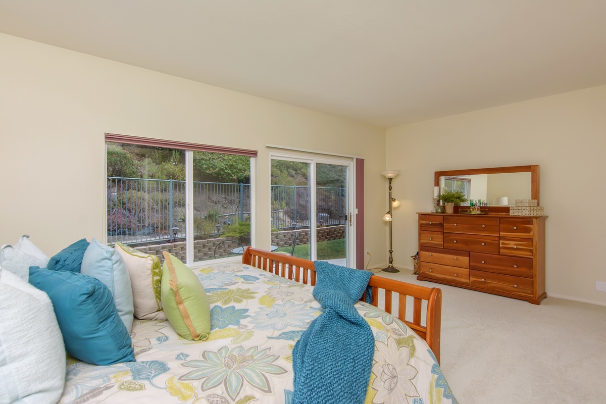 2102 Sun Valley Road San Marcos, CA 92078 - Photo 12 of 25