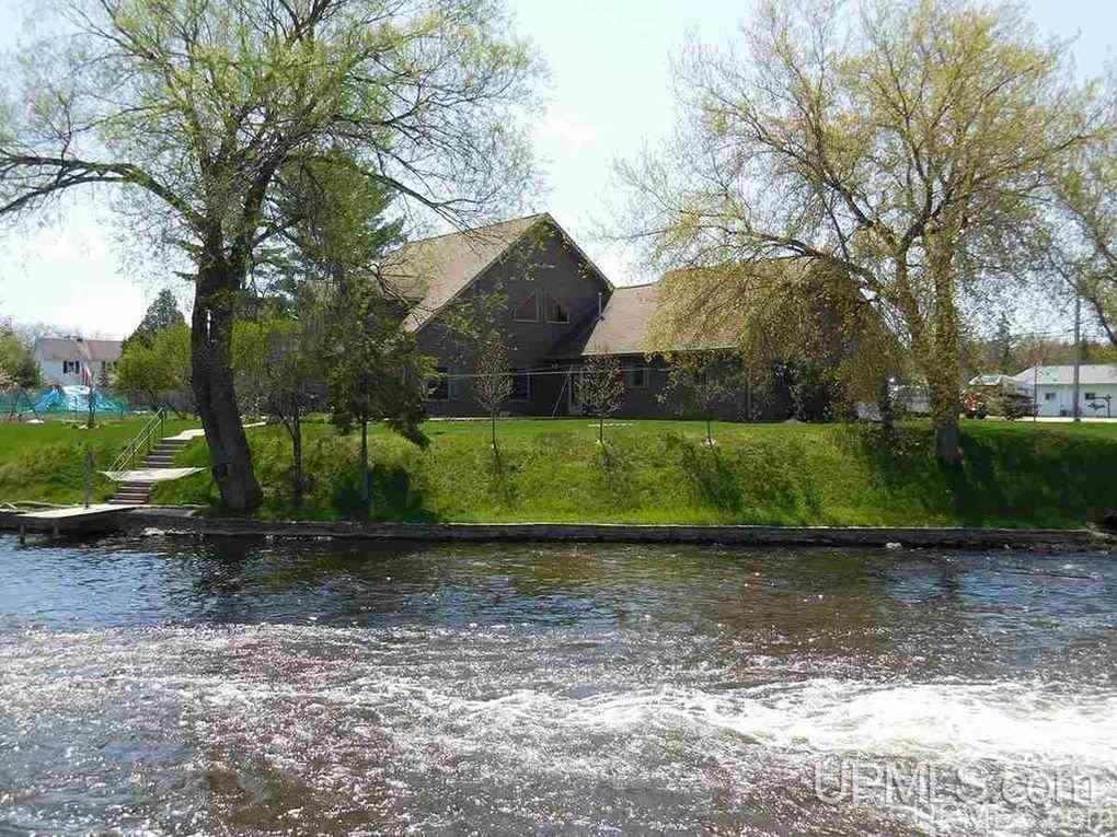 596 State Road Manistique, MI 49854 - Photo 17 of 44 Gallery Image 17