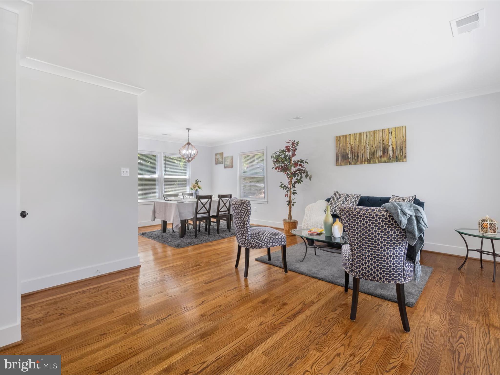 6601 Kipling Parkway District Heights, MD 20747 - Photo 3 of 34