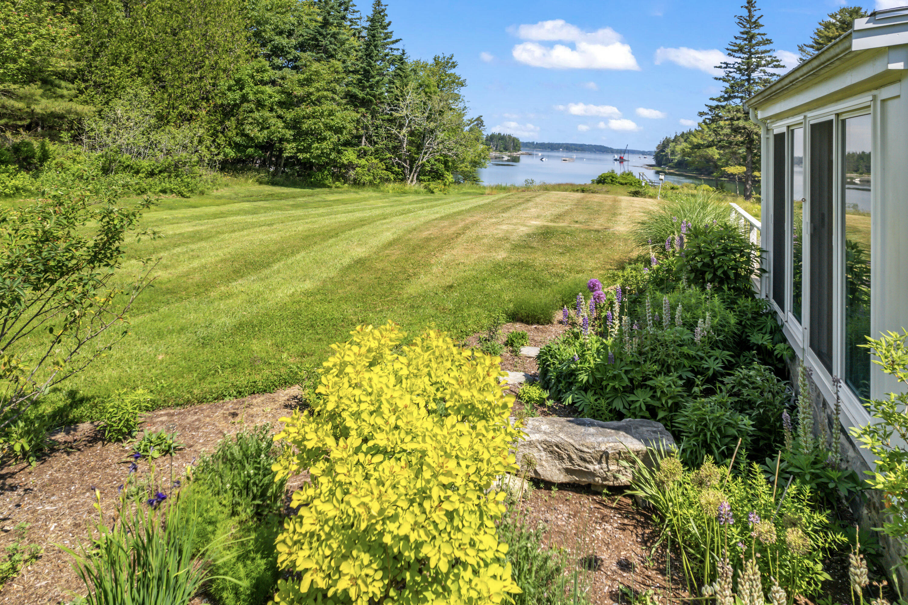 317 Hendricks Hill Road Southport, ME 04576 - Photo 12 of 84 317 Hendricks Hill Rd_112