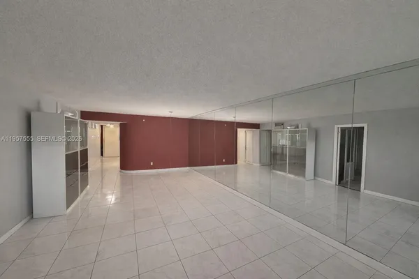 $84,995 | 3910 Inverrary Boulevard, Unit 603B, Lauderhill, FL 33319