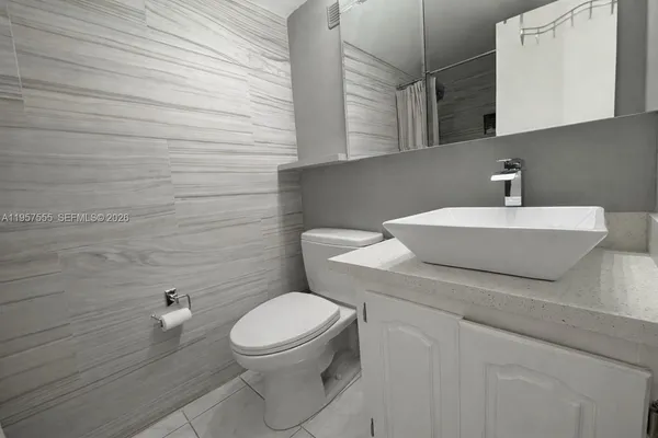 $84,995 | 3910 Inverrary Boulevard, Unit 603B, Lauderhill, FL 33319