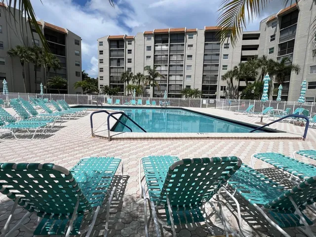 $110,000 | 3910 Inverrary Boulevard, Unit 603B, Lauderhill, FL 33319