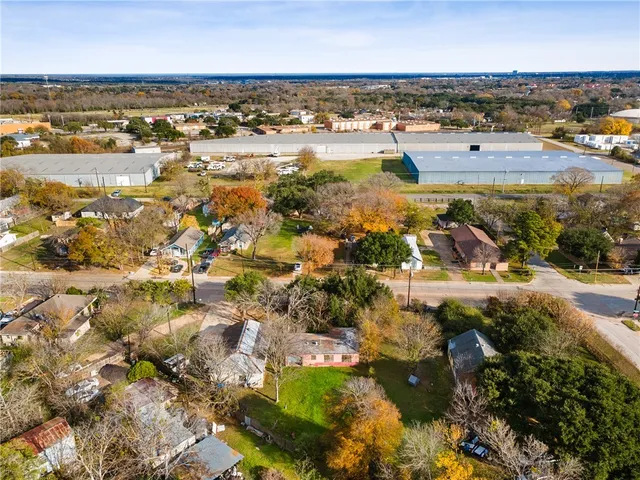 $89,000 | 1302 North Sims Avenue, Bryan, TX 77803