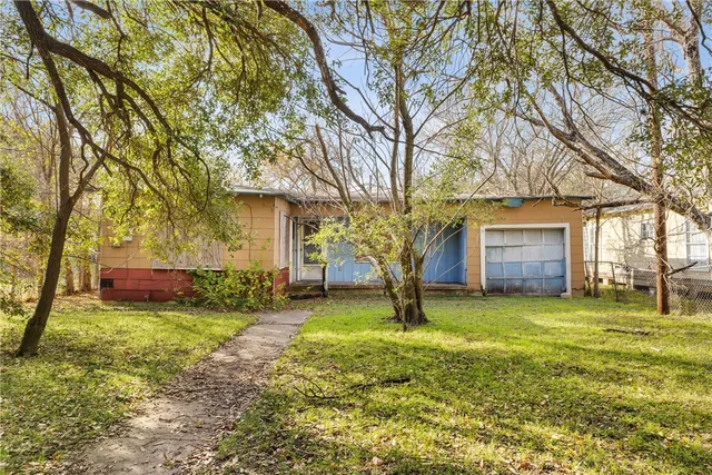 $89,000 | 1302 North Sims Avenue, Bryan, TX 77803