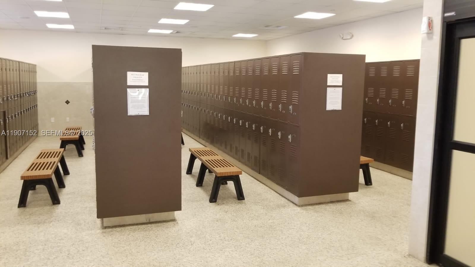 534 Mansfield M, Unit 534 Boca Raton, FL 33434 - Photo 31 of 52 a view of a hallway with entryway