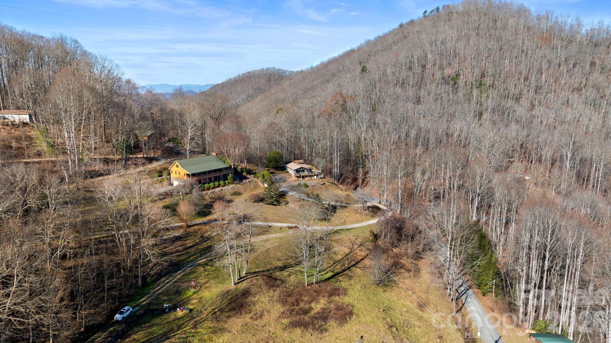 82 Brendle Road Bryson City, NC 28713 - Photo 4 of 34