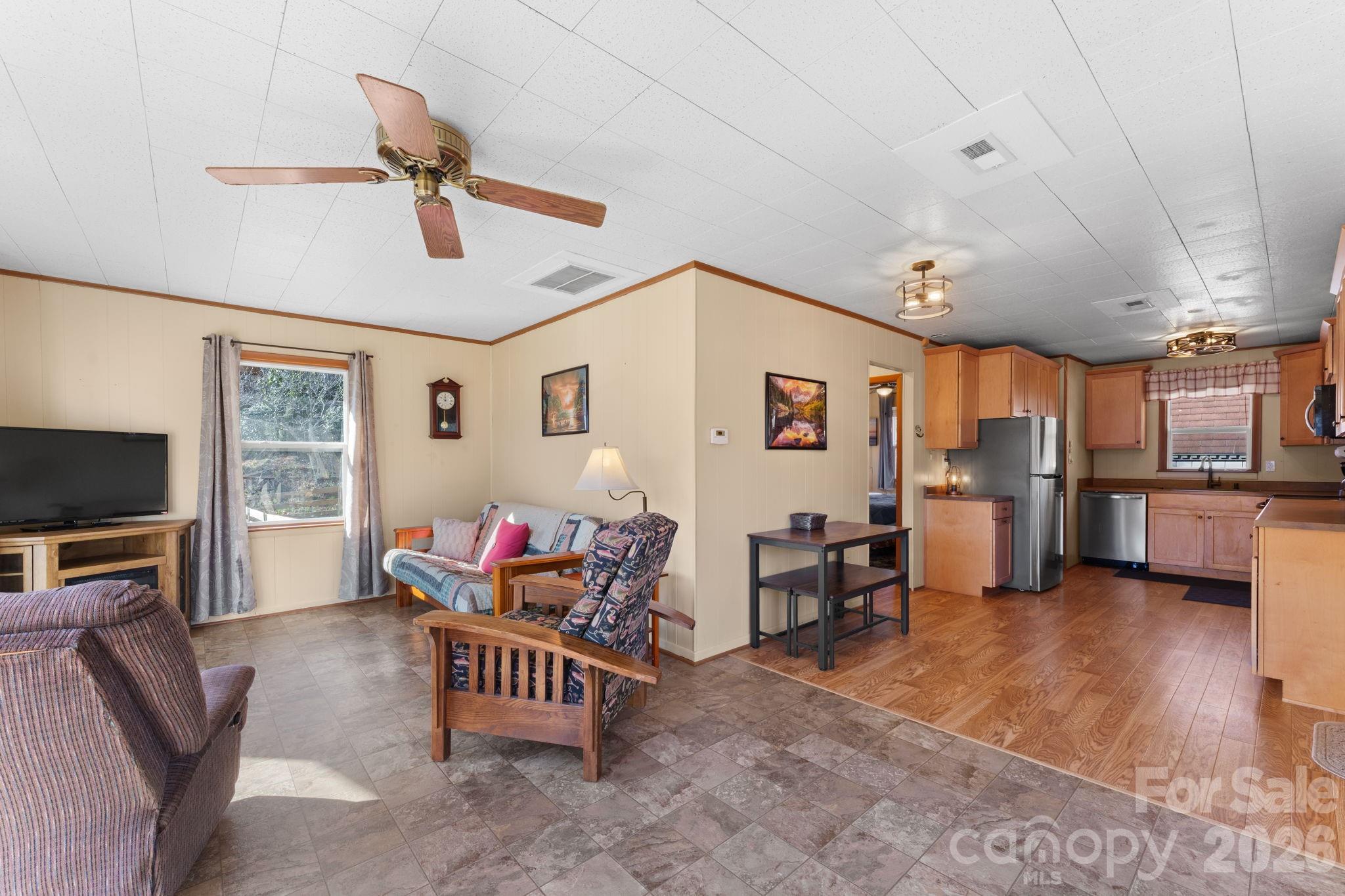 82 Brendle Road Bryson City, NC 28713 - Photo 9 of 34