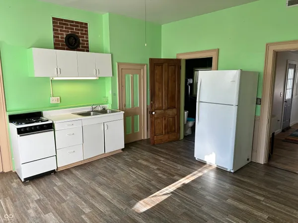 $1,300 | 7986 East Co Road 975 South, Cloverdale, IN 46120