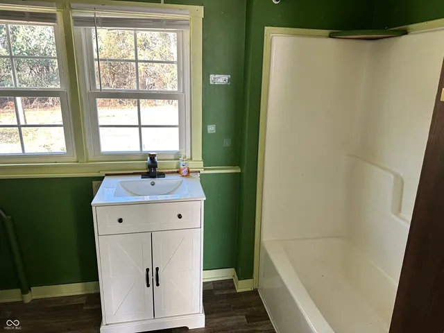 $1,300 | 7986 East Co Road 975 South, Cloverdale, IN 46120