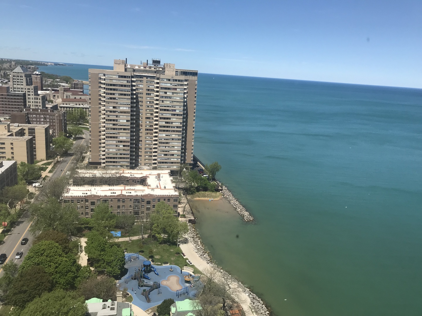 6171 North Sheridan Road, Unit 2707 Chicago, IL 60660 - Photo 10 of 23