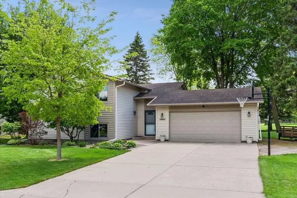 $420,000 | 10805 99th Place North, Maple Grove, MN 55369