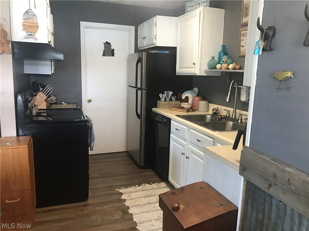 100 16th Street Vienna, WV 26105 - Photo 27 of 34 Kitchen