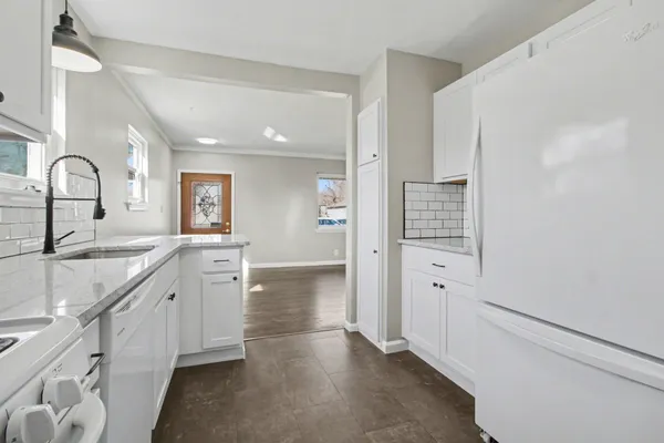 $210,000 | 7855 Weddel Street, Taylor, MI 48180