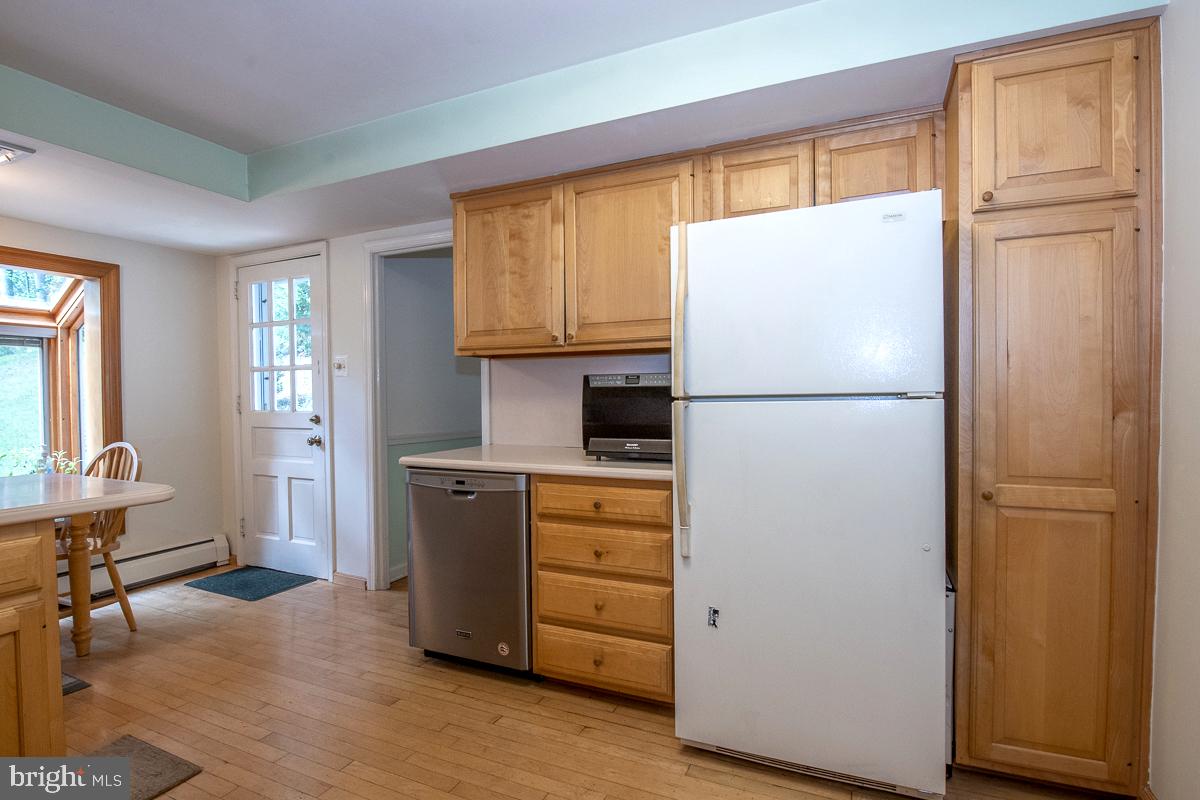 686 Vassar Road Wayne, PA 19087 - Photo 14 of 41