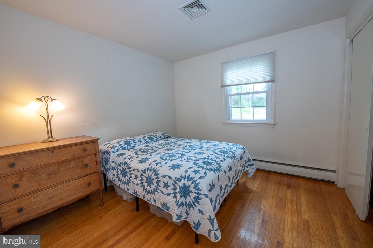 686 Vassar Road Wayne, PA 19087 - Photo 18 of 41