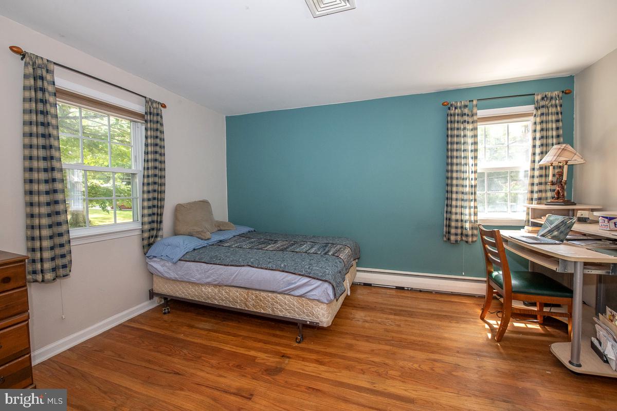 686 Vassar Road Wayne, PA 19087 - Photo 20 of 41