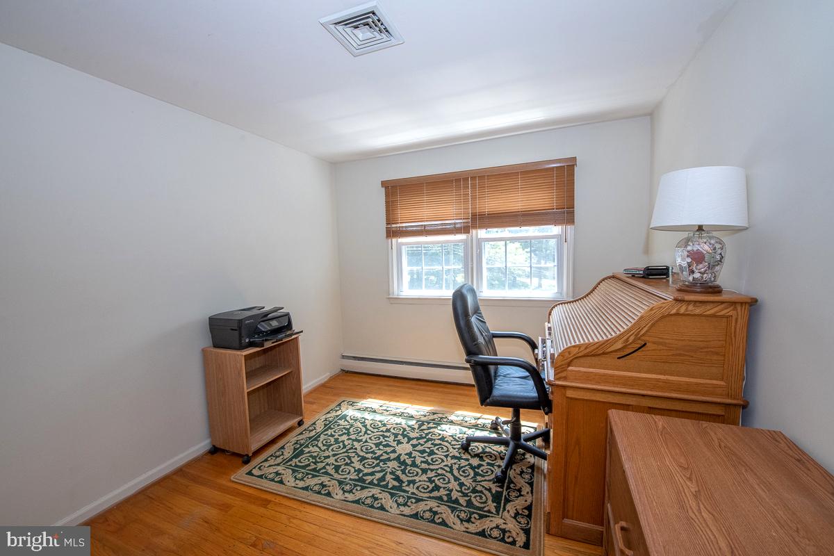 686 Vassar Road Wayne, PA 19087 - Photo 21 of 41