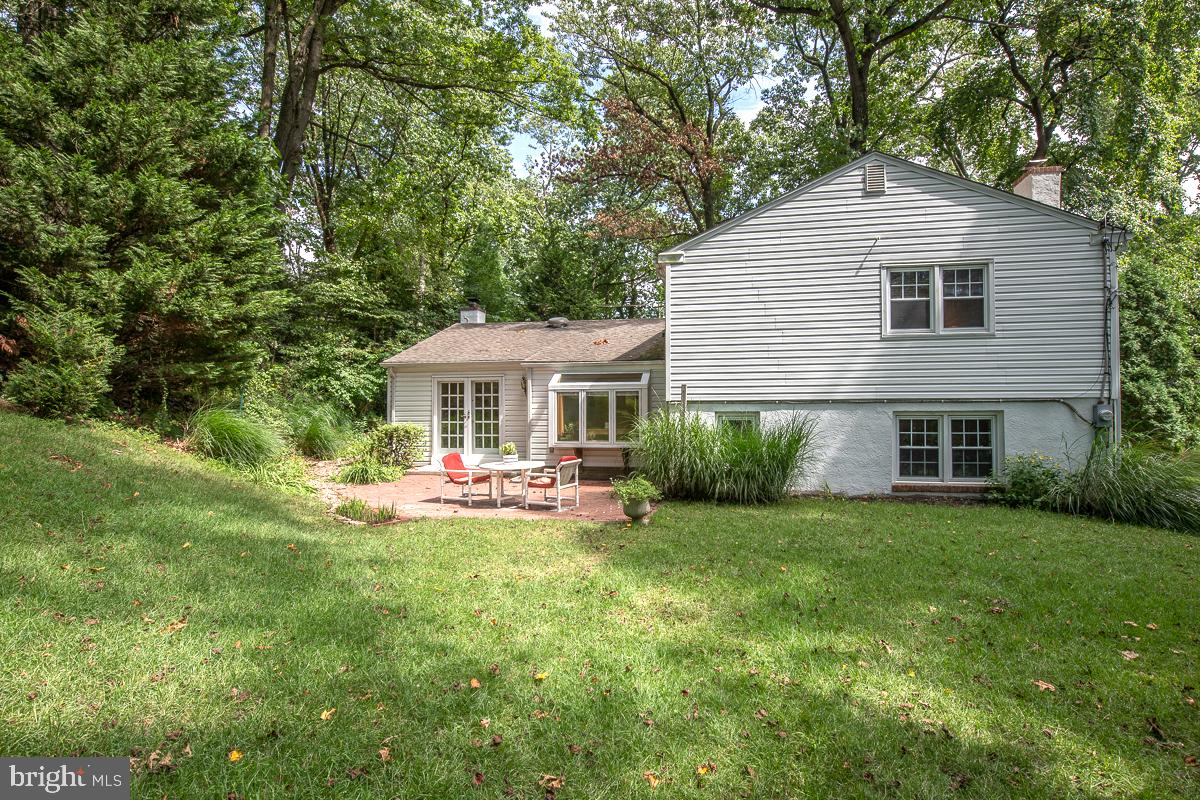 686 Vassar Road Wayne, PA 19087 - Photo 38 of 41