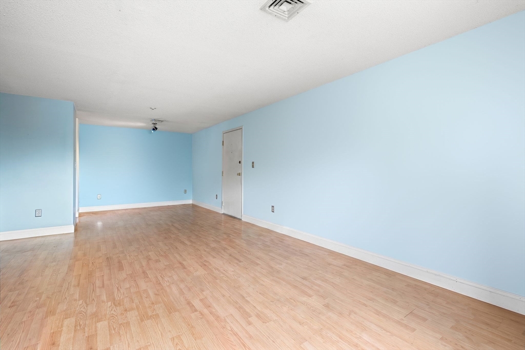 15 Bower Road, Unit E1 Quincy, MA 02169 - Photo 8 of 34